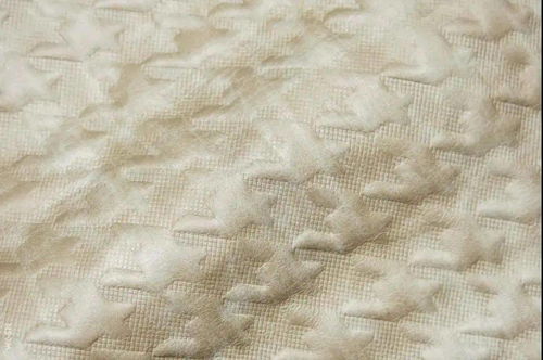 2022春夏色彩流行趨勢預(yù)測 2021 22秋冬流行關(guān)鍵詞 注意防護