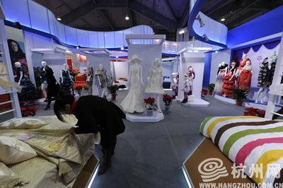 羽絨之都不太冷--蕭山羽博會(huì)啟幕(圖)